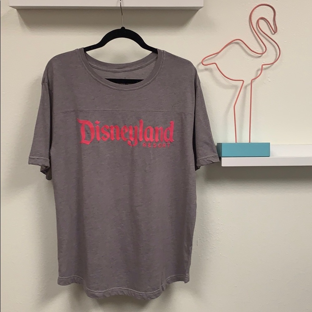 *GIVE BACK* Disneyland Logo Shirt -Limited…